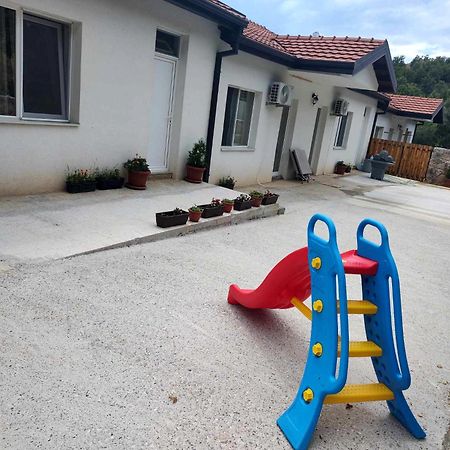 Lesnovo House Tomevski Eksteriør bilde